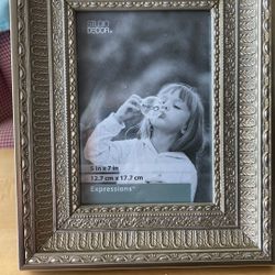 Beautiful Gold Color Frame, Holds 5 X7in Pic
