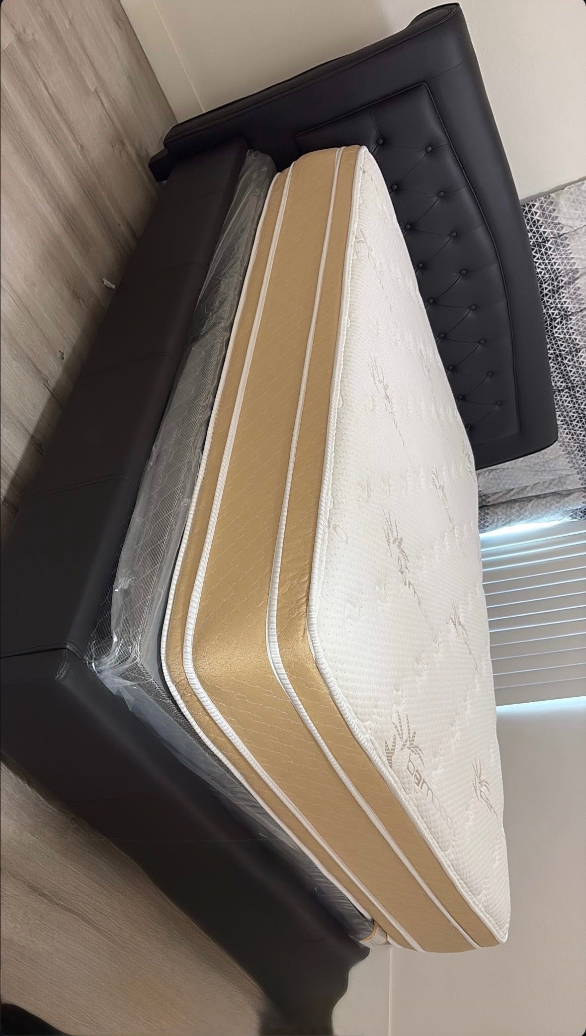 Bedroom Set W/ Queen Size Mattress