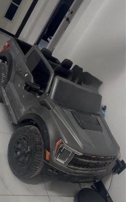 Kids Ride-On Electric Ford Raptor Truck
