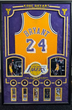 Kobe Bryant Signed Lakers #24 Jersey Framed Display
