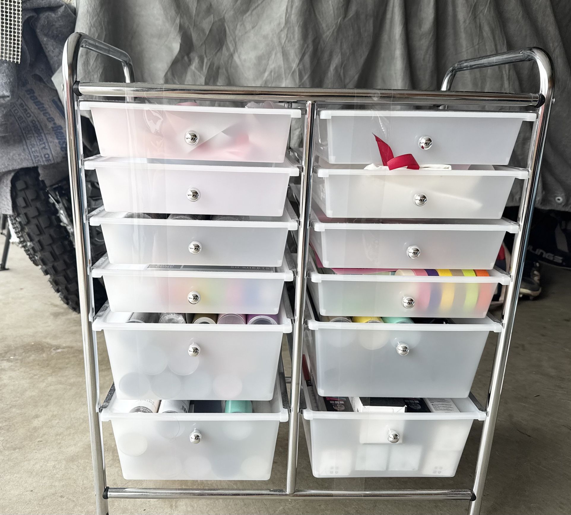 Shelf organizer 