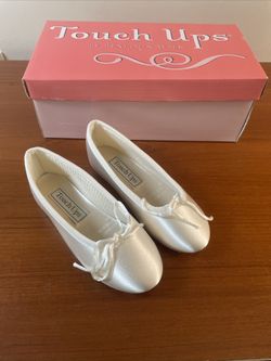 Satin Ballet Shoes NEW Slippers Flower Girl Leather Sole Childs Size 9.5 White Or Light Ivory