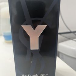 Ysl Great Smelling Has Citrusy Smell With A Tint Of Wood 