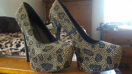 Steve Madden stilettos