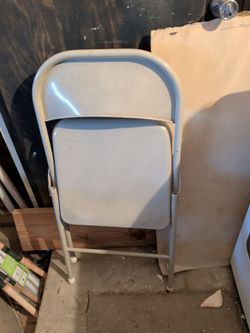 Folding chairs