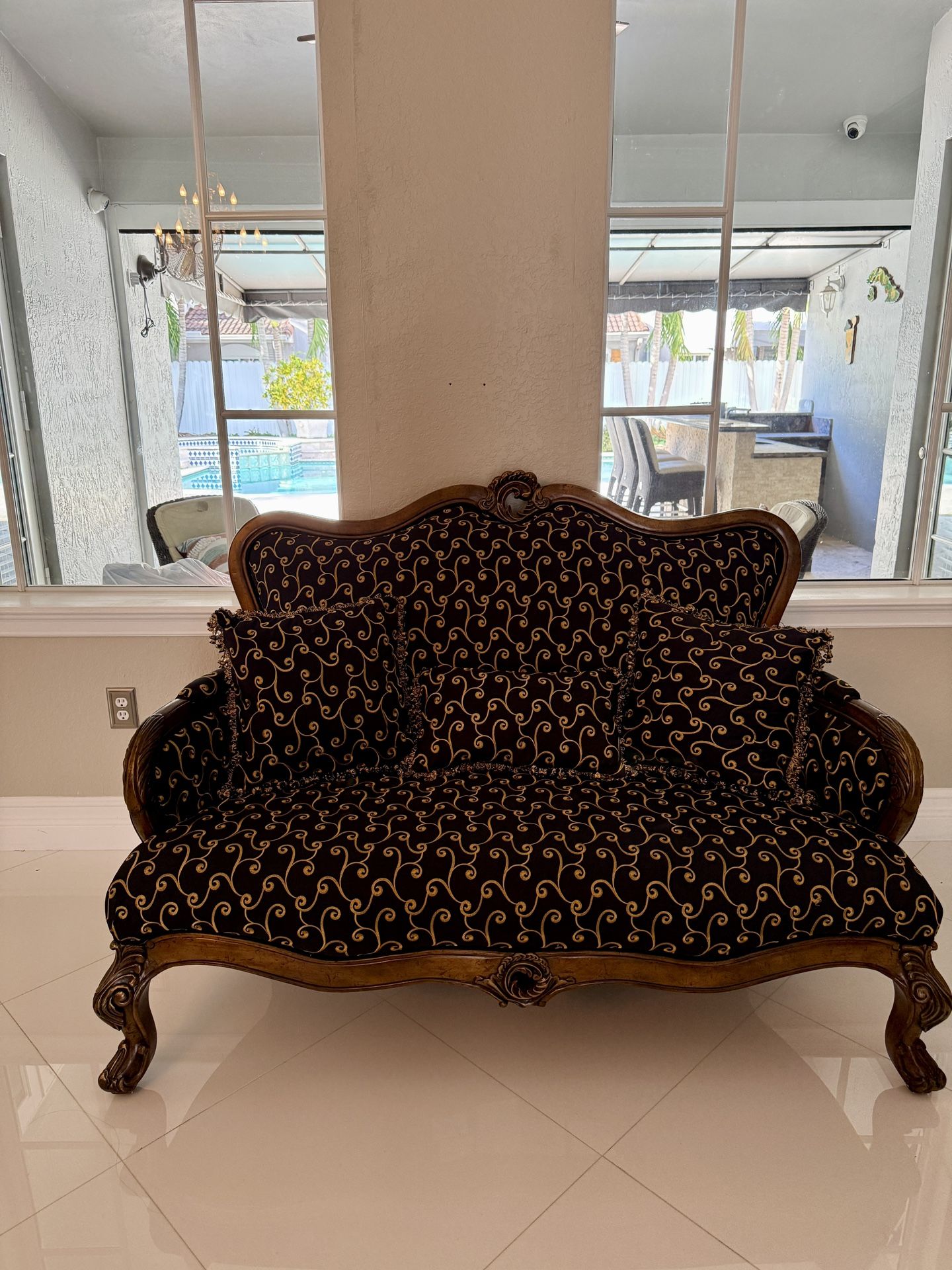 Sofa - Couch  Michael