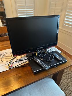 LG Flatron HD TV Monitor with Toshiba DVD Player