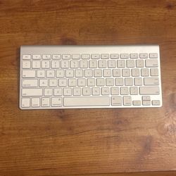Apple Wireless Keyboard