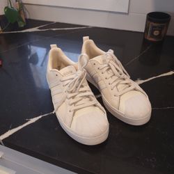 Adidas Sneakers