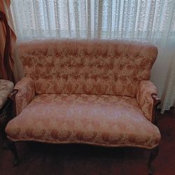 Pink Traditional Loveseat, Sofa, Chair, Couch Diamond Tuck Upholstery Cotton/Polyester Blend Solid Frame $625 OBO