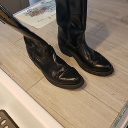 Black leather riding / Cowboy boots