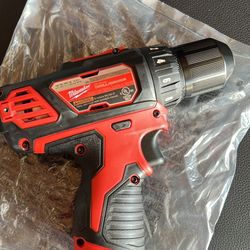 M12 12V Lithium-Ion Cordless 3/8 In. Drill/Driver (tool only )