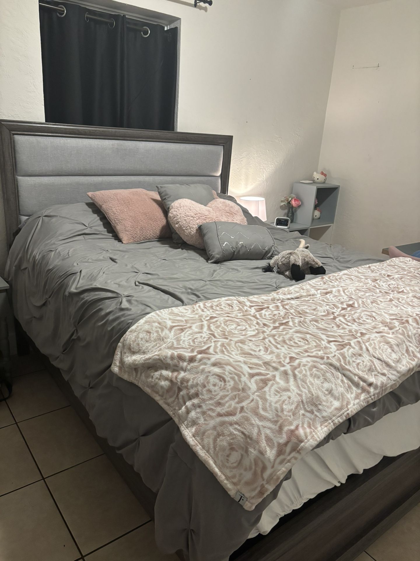 Bed frame With Mattress
