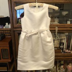 White Satin Dress New…size…5…$5.00