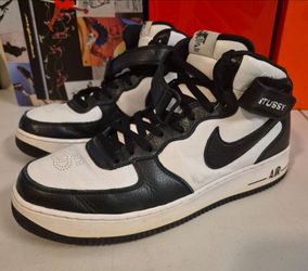 Nike Air Force 1 Mid
Stussy Light Bone Black Men's Size 12
