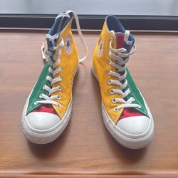 Custom Story Converse