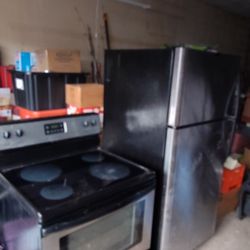 Stove And Refrigerator 