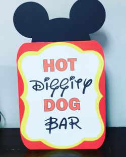 Mickey Mouse Personalized Party Decorations