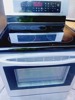 stove LG Stainlees Steel clean everything work with warranty $ 350