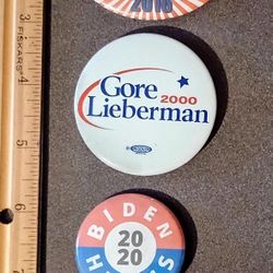 Political Presidential Bernie Sanders Al Gore Joe Lieberman Harris Biden Collectible Button Pinback Lapel Pin Lot A-1