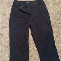 Women’s Capri Pants-size 8 