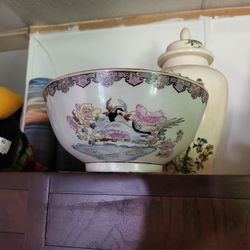Vintage Chinese Bowl