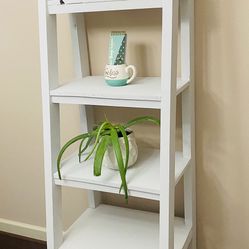 Farmhouse Ladder Shelf *Solid Wood