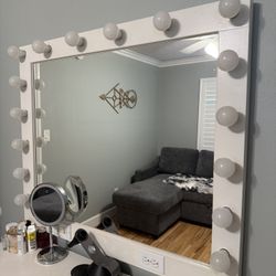 Vanity Mirror 