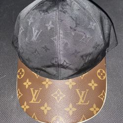 LOUIS VUITTON Hat