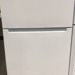 VISSANI MDTF18WHR 18 cu. ft. Top Freezer Refrigerator ZZ 7