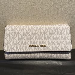Michael Kors Jet Set Travel Large Trifold Wallet