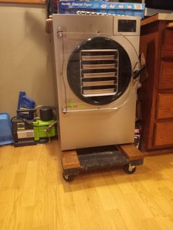 Harvest Right Freeze Dryer