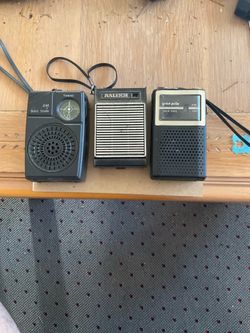 3 Transistor radios