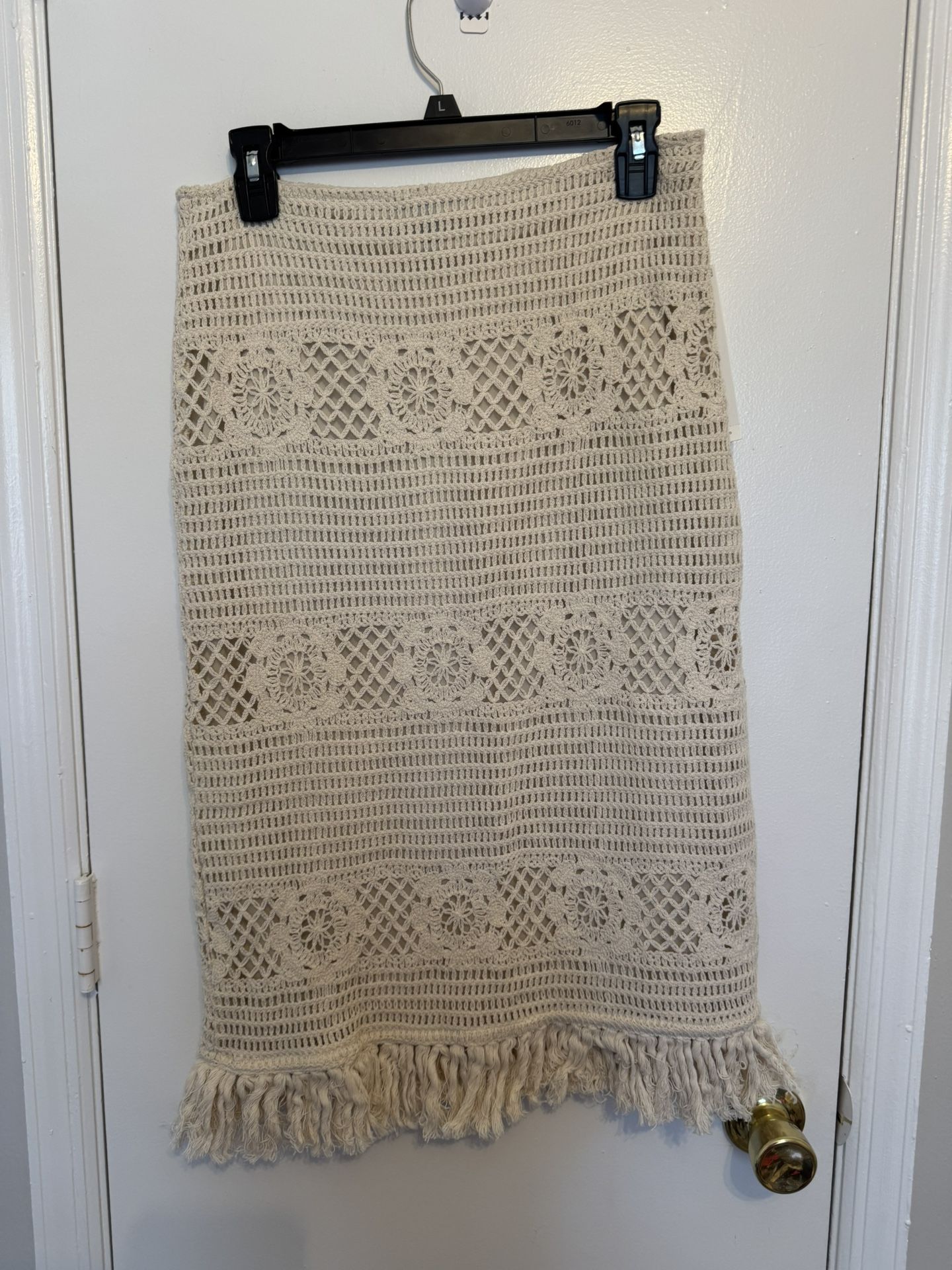 AQUA Crochet Fringe Midi Skirt Size M