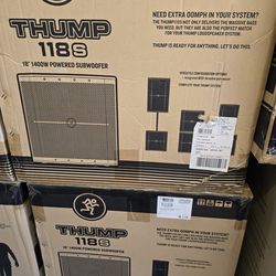 Bass powered subs Mackie  QSC