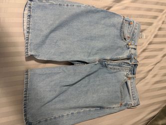Levi’s Light Wash Denim Jean Shorts