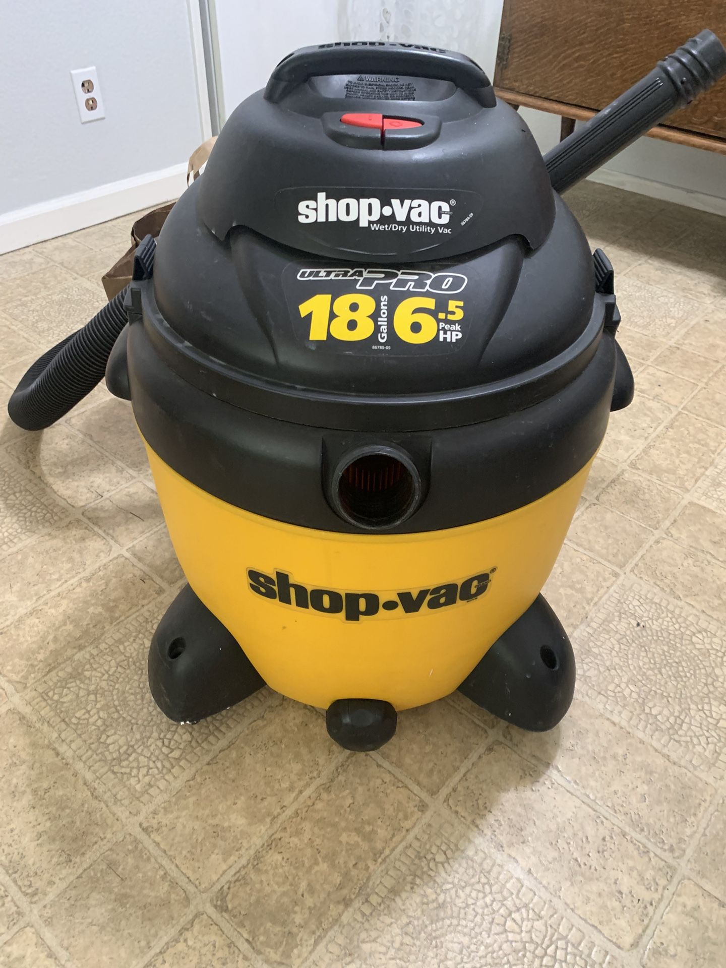 SHOP VAC ULTRA PRO 18 Gallons 6.5 HP