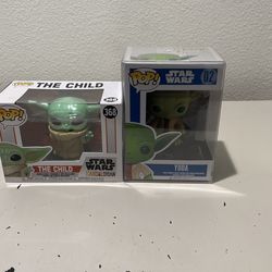 Yoda Funko Pop In Protector And The Child Funko Pop