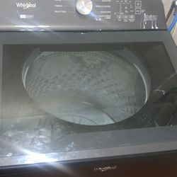 Whirlpool Washer And Dryer Set