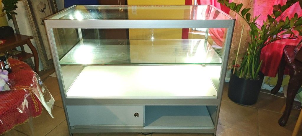 Display Glass Case 