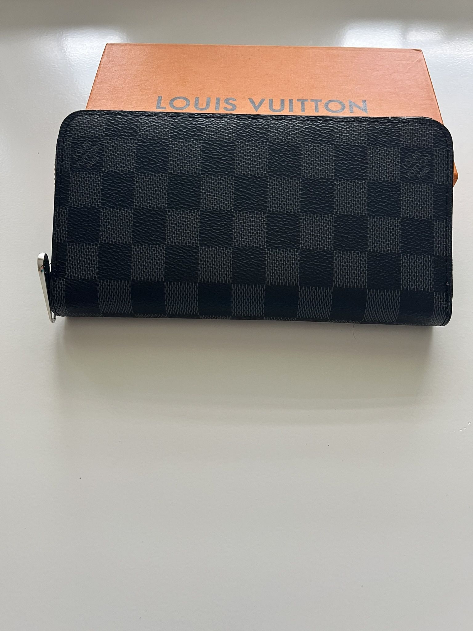 Louis Vuitton Black women’s wallet