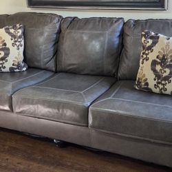 Beautiful leather sofa and loveseat