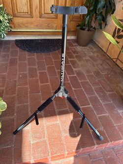 guitar stand