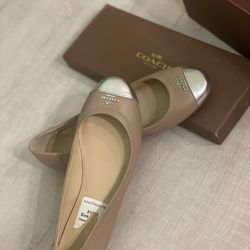 Coach Flat