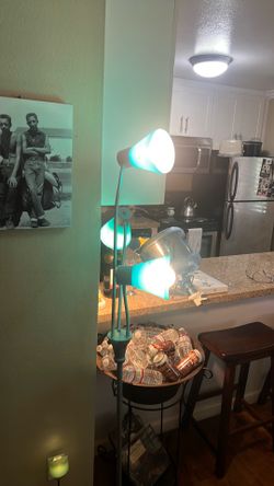Floor lamp