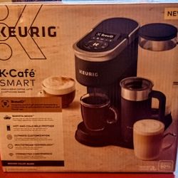 New Keurig K-Café Single Serve Coffee, Latte & Cappuccino Maker