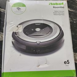 New iROBOT Roomba e5 Robot Vacuum 