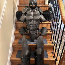 Batman Arkham origins-costume 