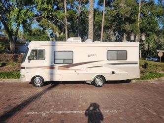 2005 Fleetwood 26Q