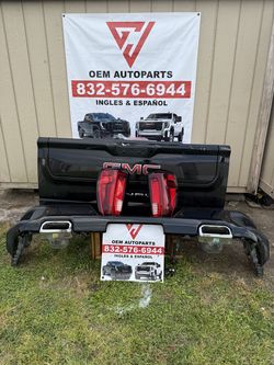 2019 2021 2024 GMC Sierra Denali Rear Clip multi step tailgate With Rear Bumper and led tailights